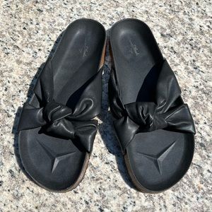 Universal Thread Knot Sandals Black Size 10